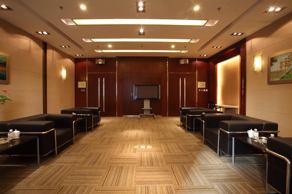 Beijing Wuhuan Hotel Exterior photo