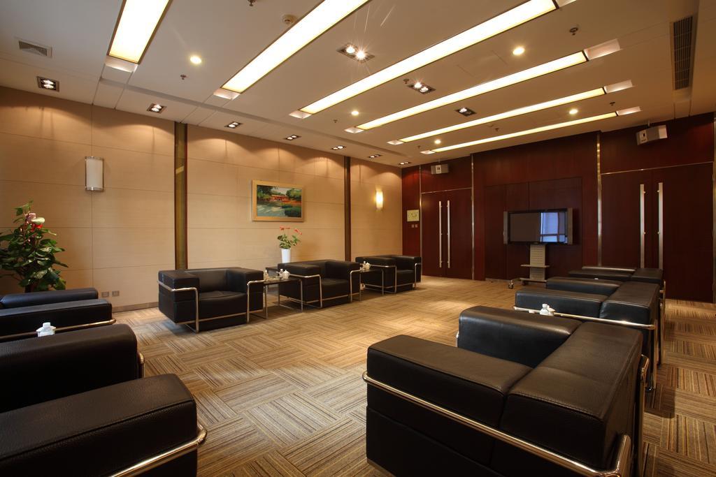 Beijing Wuhuan Hotel Exterior photo