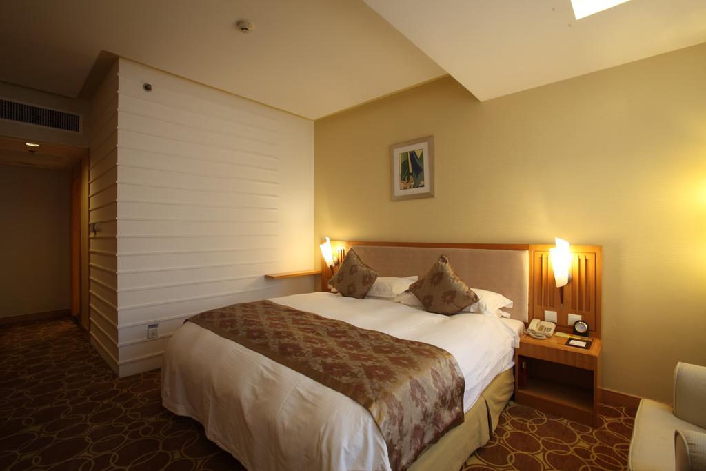 Beijing Wuhuan Hotel Exterior photo