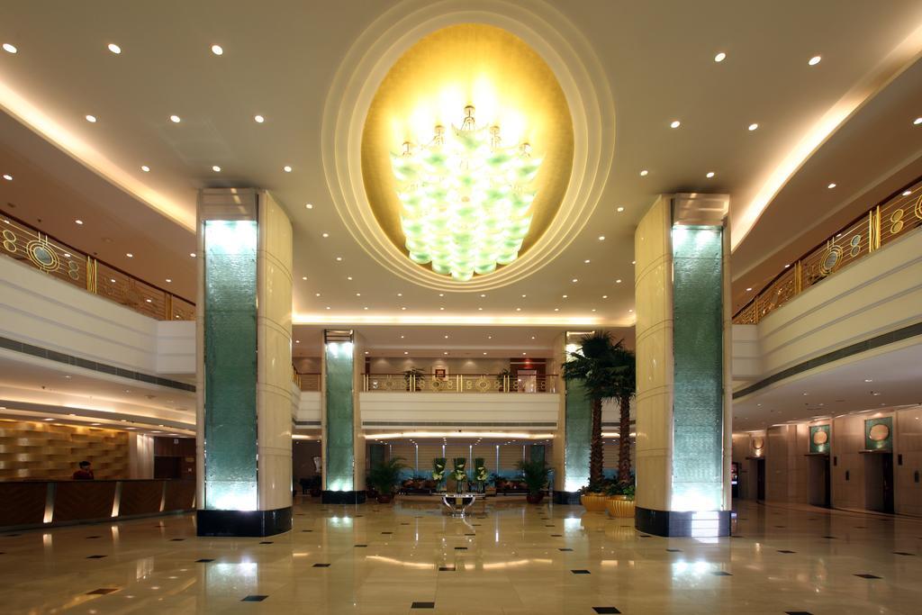 Beijing Wuhuan Hotel Exterior photo