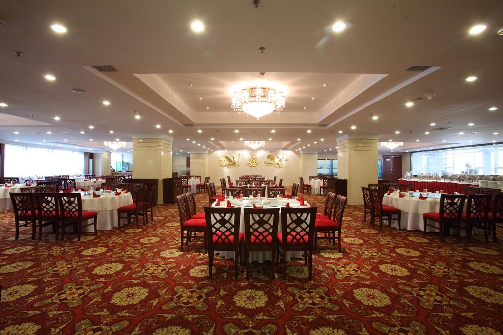 Beijing Wuhuan Hotel Exterior photo
